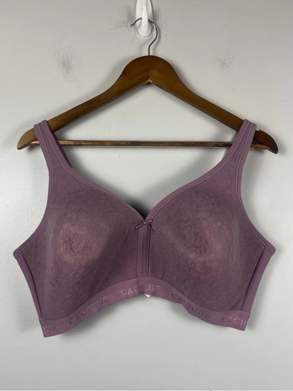 Cacique Bra Lightly Lined No Wire Lace Overlay Lightly Padded purple 40DDD
